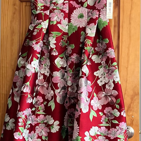 Eliza J, NWT Size 12 Floral Dress - Picture 5 of 12